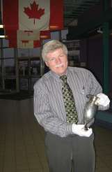 McKee Trophy won by Murton Seymour mckee-trophy-seymour1